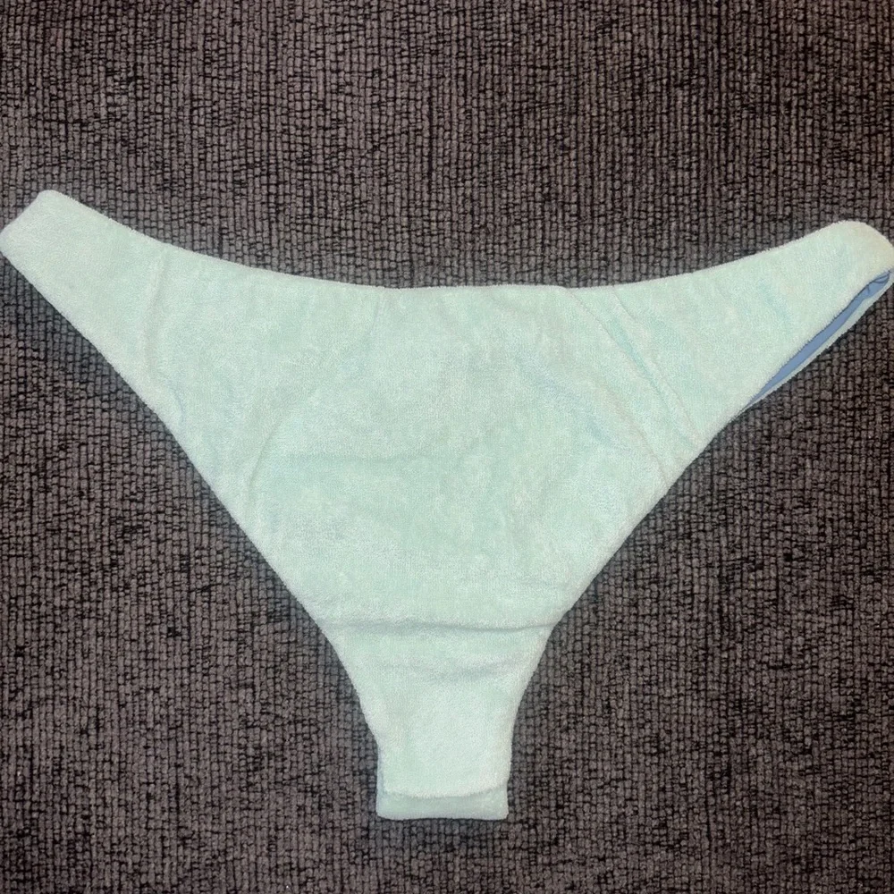 🌊 Something Navy ladies buttercup low rise bikini Bottom NWT (size small)